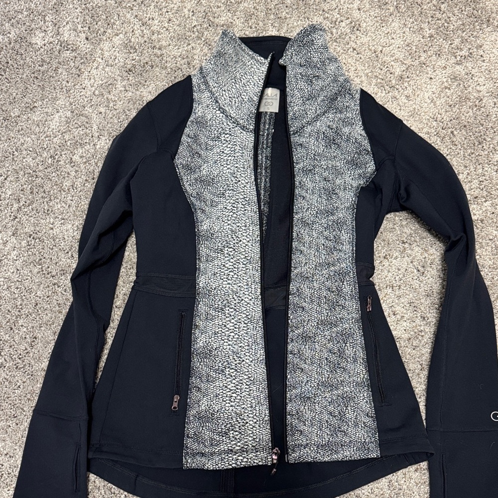CALIA by Carrie Underwood Black and Heather Gray Zip-Up Jacket
